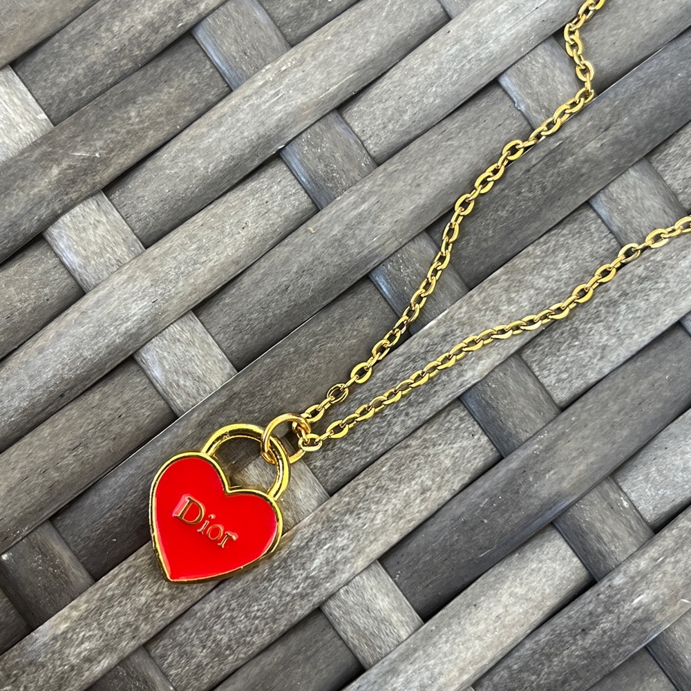 Luxury Pull Charm Necklace - Picture 2 of 2